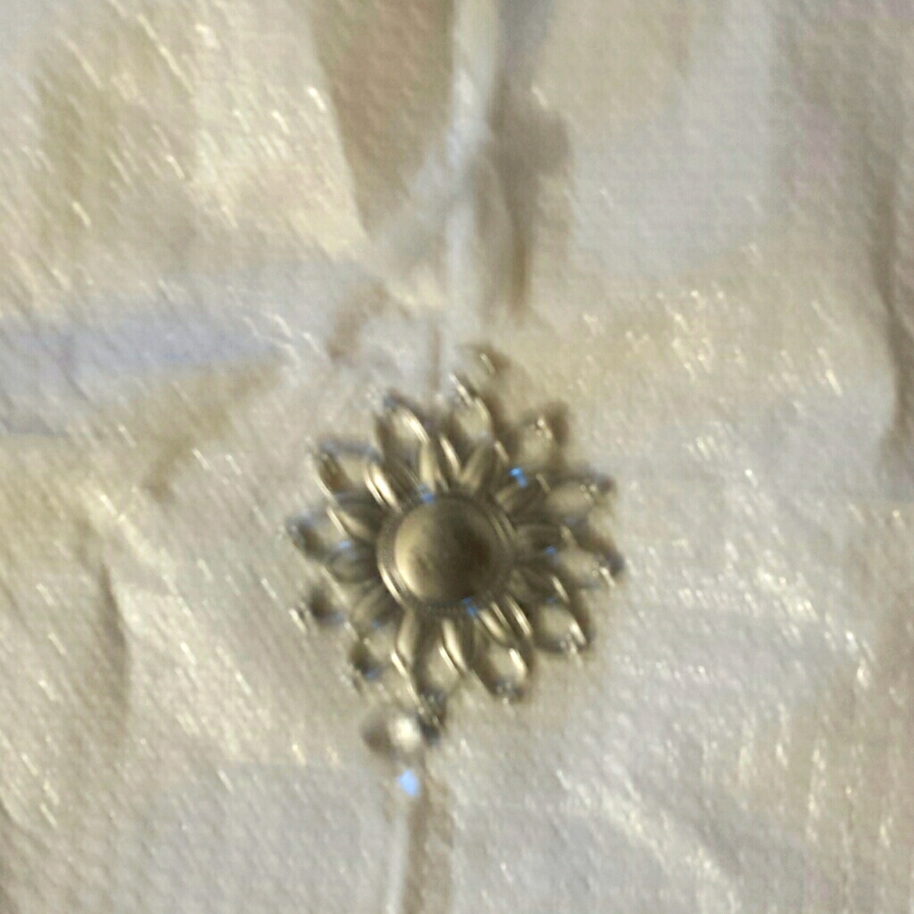 Ornament/small gift